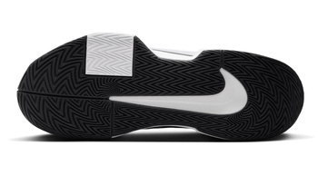 Buty tenisowe męskie NIKE GP CHALLENGE PRO  / FB3145-001